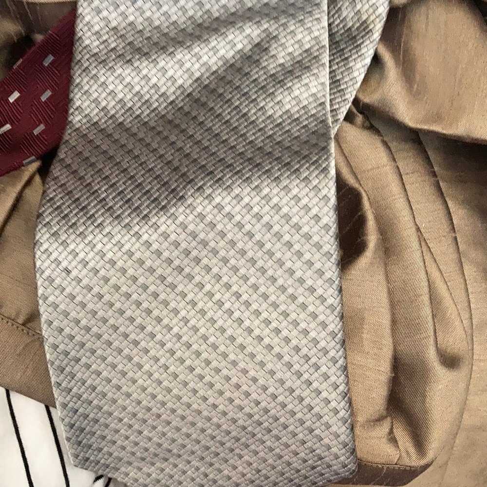 Men’s Geoffrey Beene tie